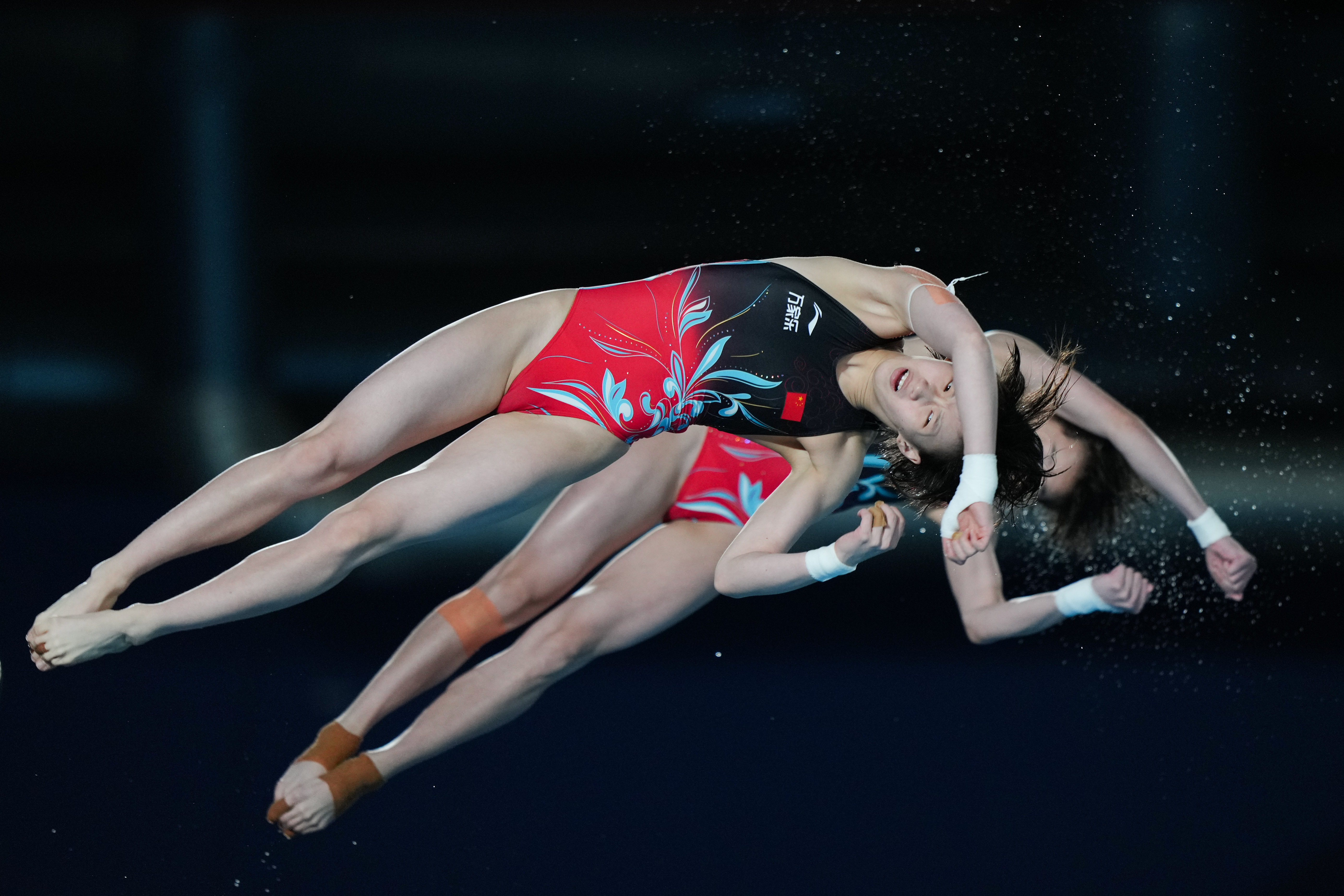 跳水——女子双人10米台:中国组合陈芋汐/全红婵夺冠