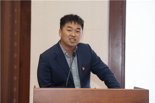 "启程吧!人民红"首站走进复旦大学 读好书悟初心话未来