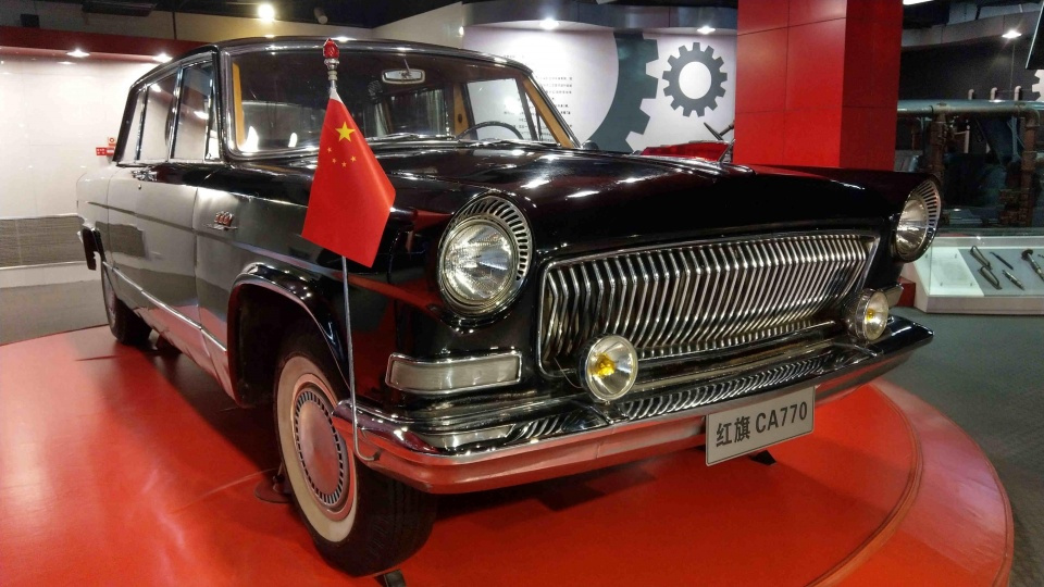 丰田章男:日本汽车能用40年,一汽红旗:中国动力已加速超越