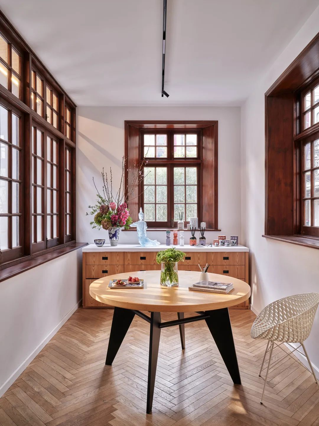 houseofattila逆龄重生设计师侯胤杰在百年老洋房与历史对话