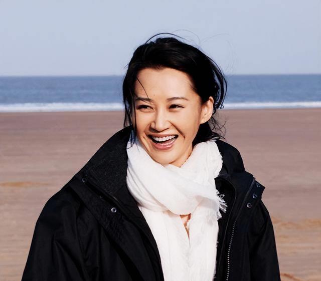 网络上突然传出不少许晴与华晨宇恋情的消息