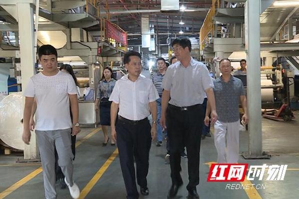 周益志带队到江华调研