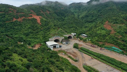 黃茅海跨海通道象山隧道雙線貫通:打通全線陸地與海域聯繫的