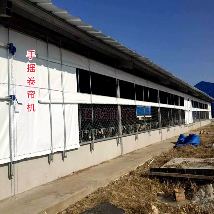 猪场手动卷帘机安装方法教程,养殖场畜牧业挡风升降卷帘怎么安装