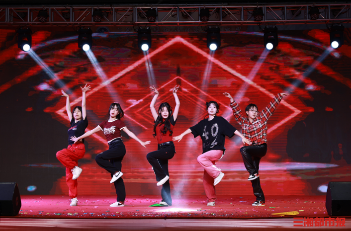 扬帆逐梦,青春飞扬!这场"成人礼"见证中职生迈入"成功门"