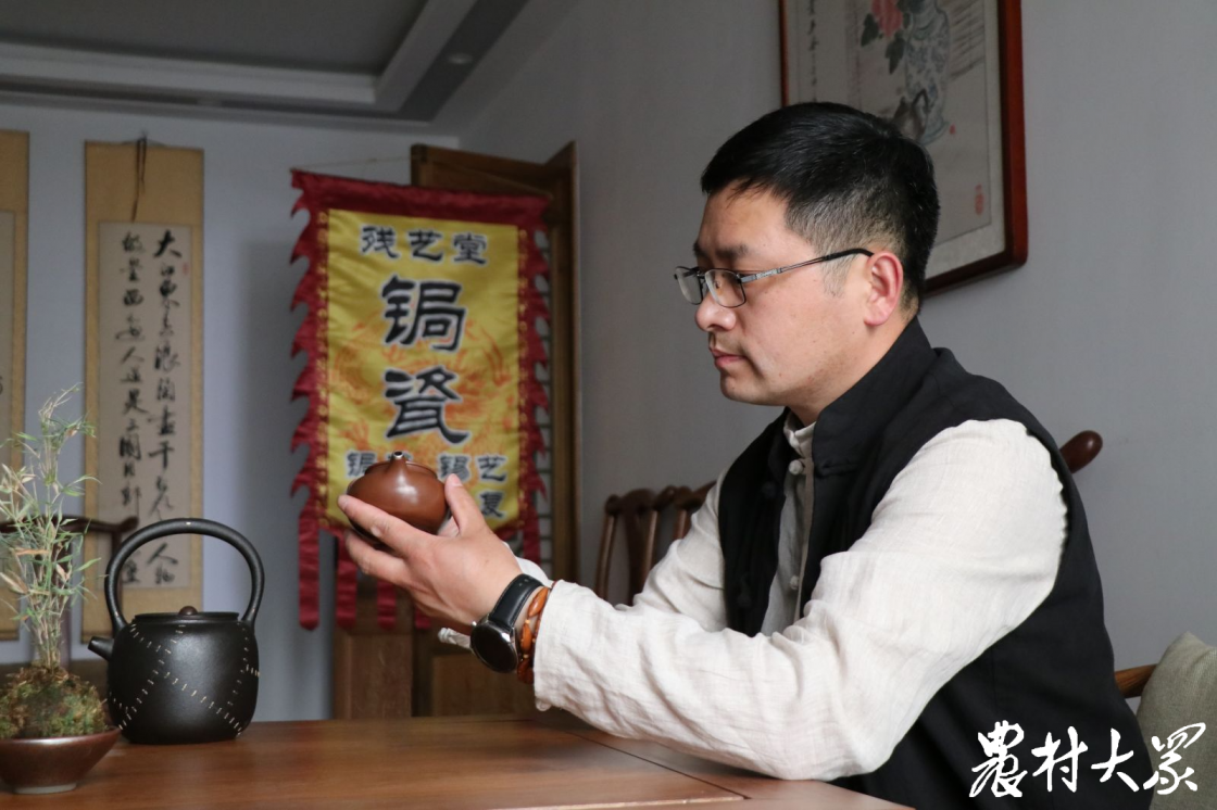 山东手造|锔瓷手艺人马国栋:手握金刚钻,专揽瓷器活