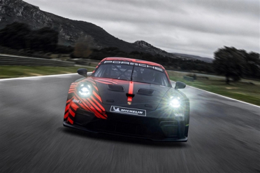 保时捷911 GT4 R全球首发：首次将911系列引入GT4客户赛车