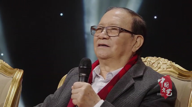 用歌词抒发真情——军旅词作家石顺义