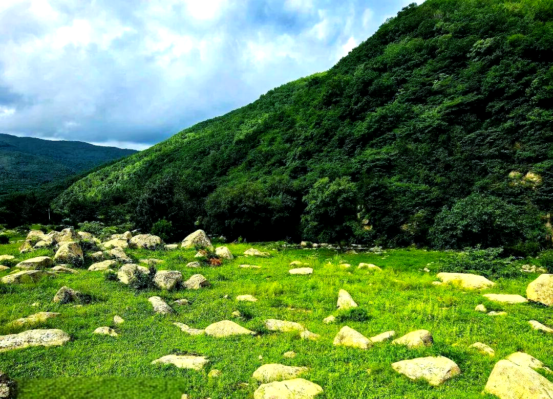 探索黑熊谷景区外的迷人风光与未来发展