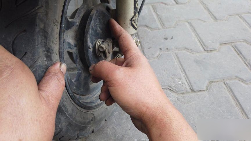 电动车方向柱歪了需要多少钱