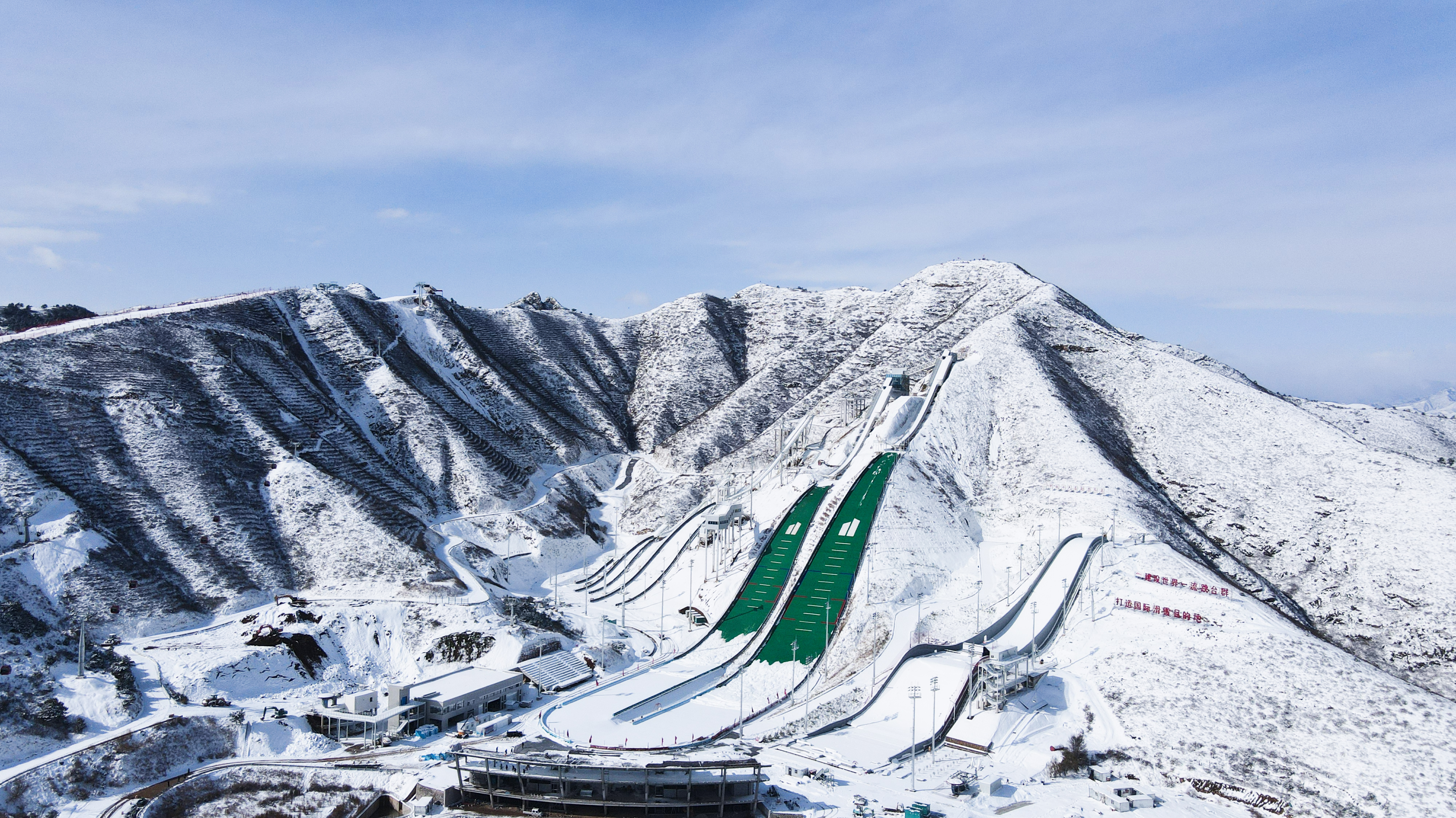 涞源七山滑雪度假区图片