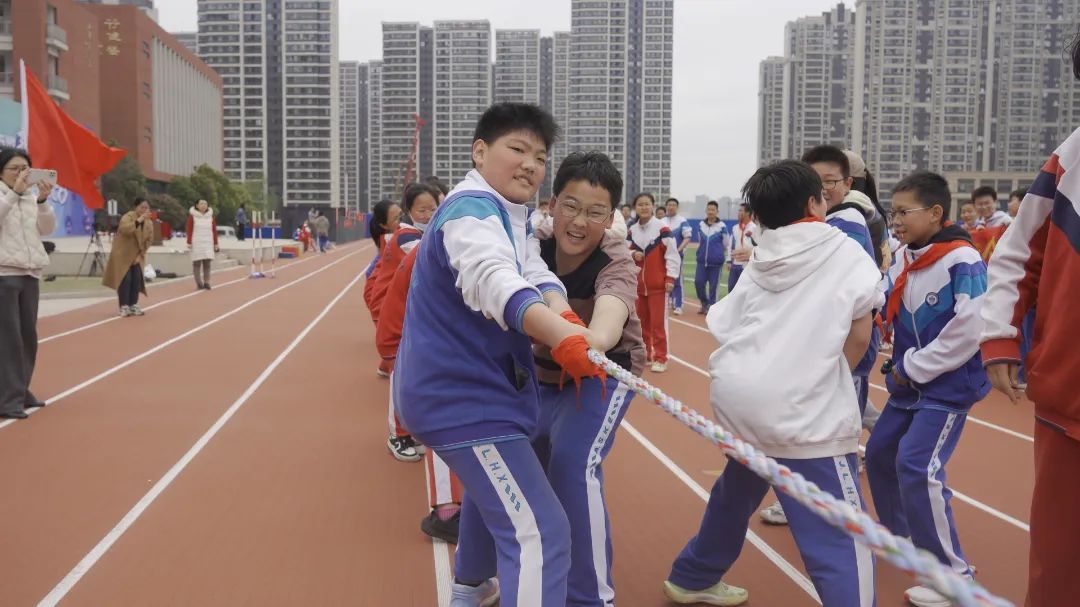 金陵华兴实验学校举办校园趣味运动会