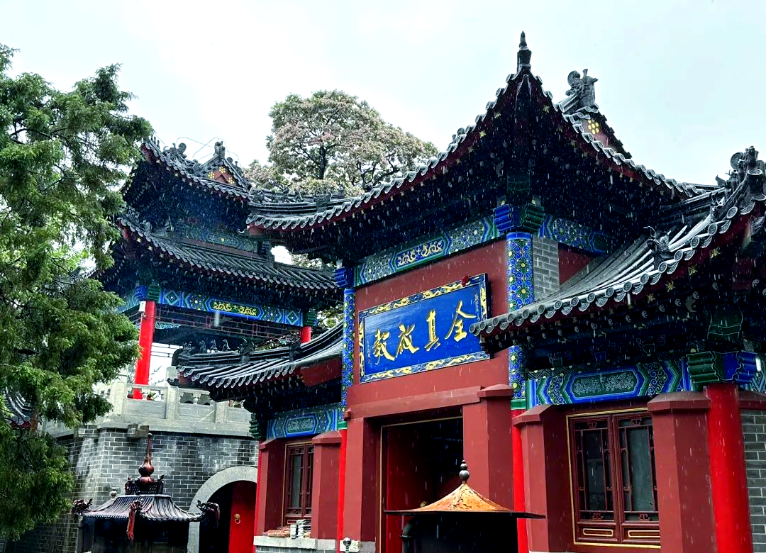 烟台烟霞洞探秘:全真教的圣地与众多神秘现象