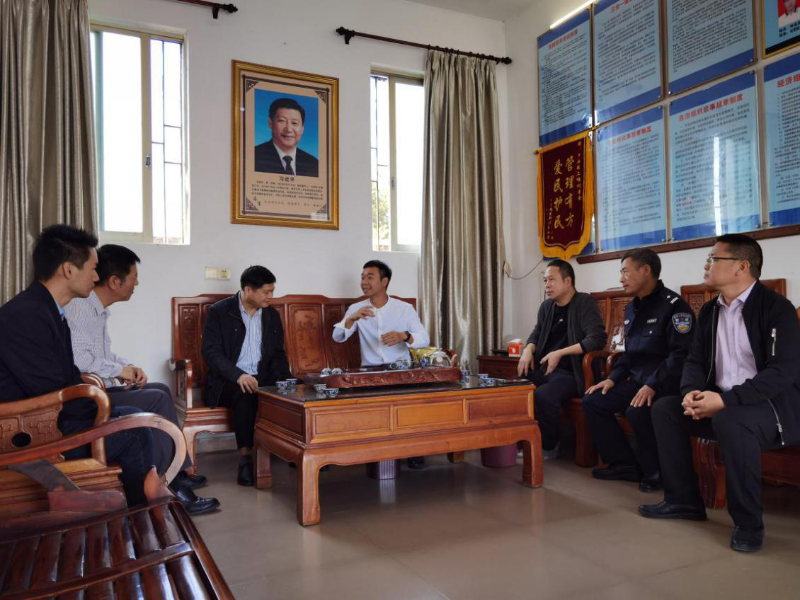 市科技局局长蔡振荣到上堆村检查指导禁毒工作