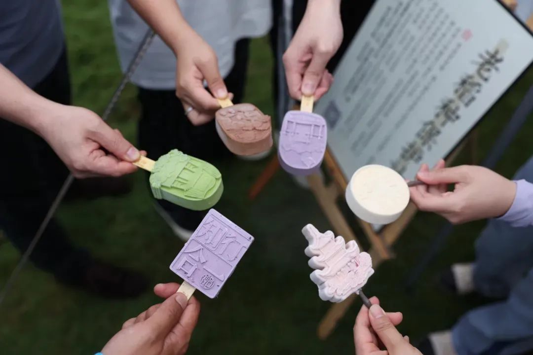 逛吃贵州丨今年夏天特别热且忆童年的冰果露双色冰淇淋和可口可乐印象