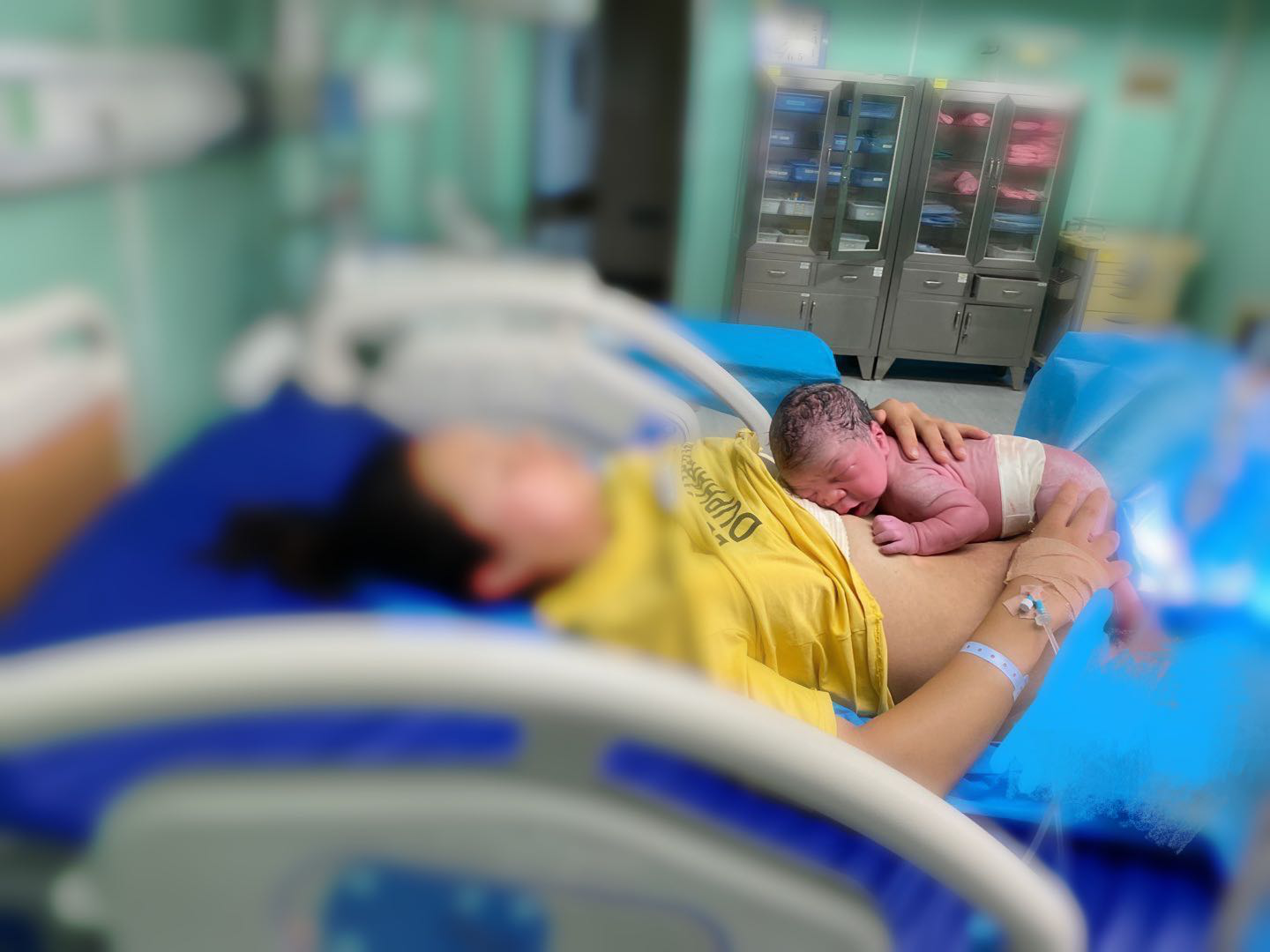 九斤超重宝宝在山能枣矿中心医院成功顺产