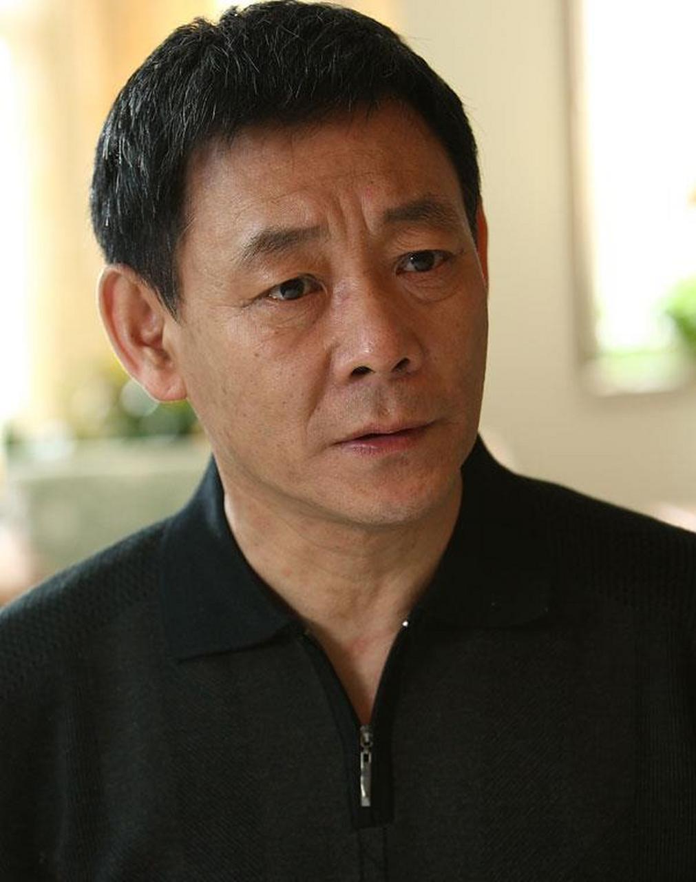 国家一级演员,今77岁仍在拍戏,住上亿四合院,儿子是他一生骄傲 李光复