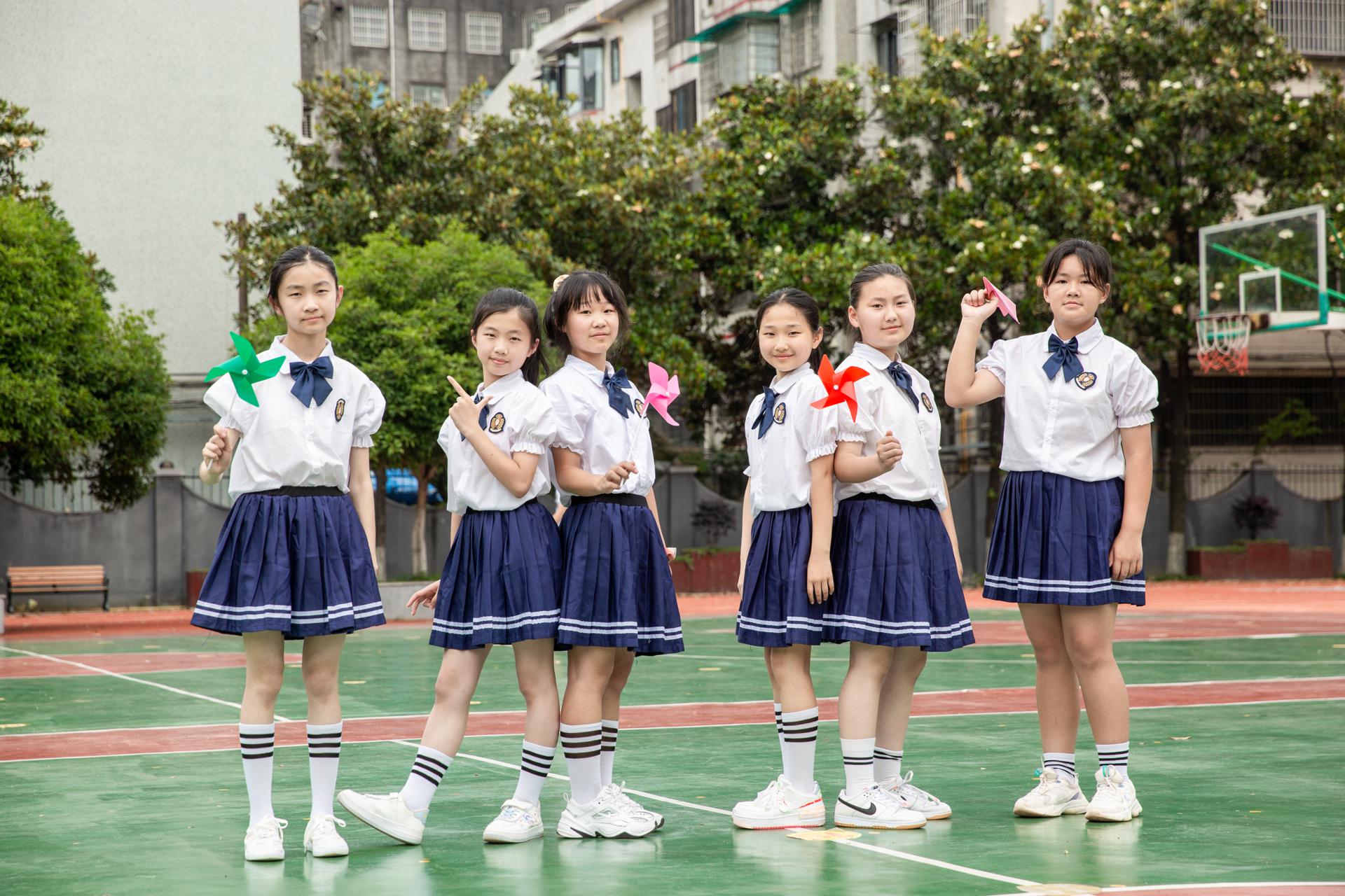 组图|长沙多所小学拍摄创意毕业照,满屏无忧无虑的快乐