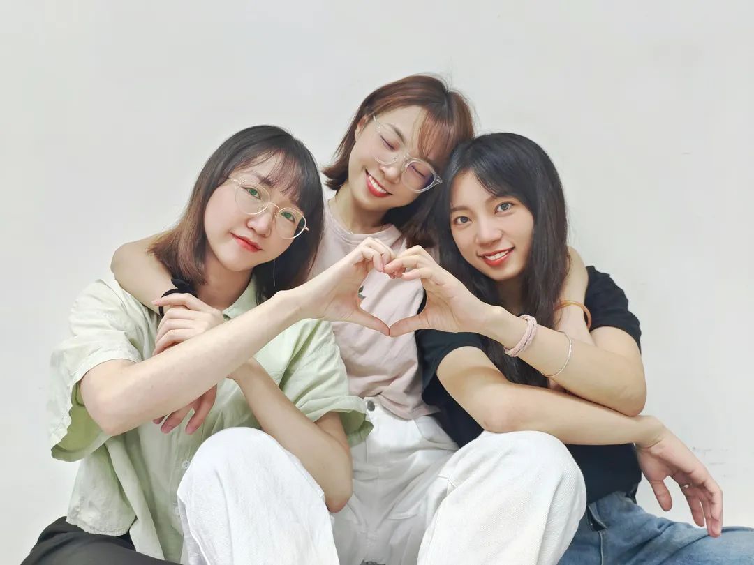 超有创意的合照!今年中秋都流行这样拍!