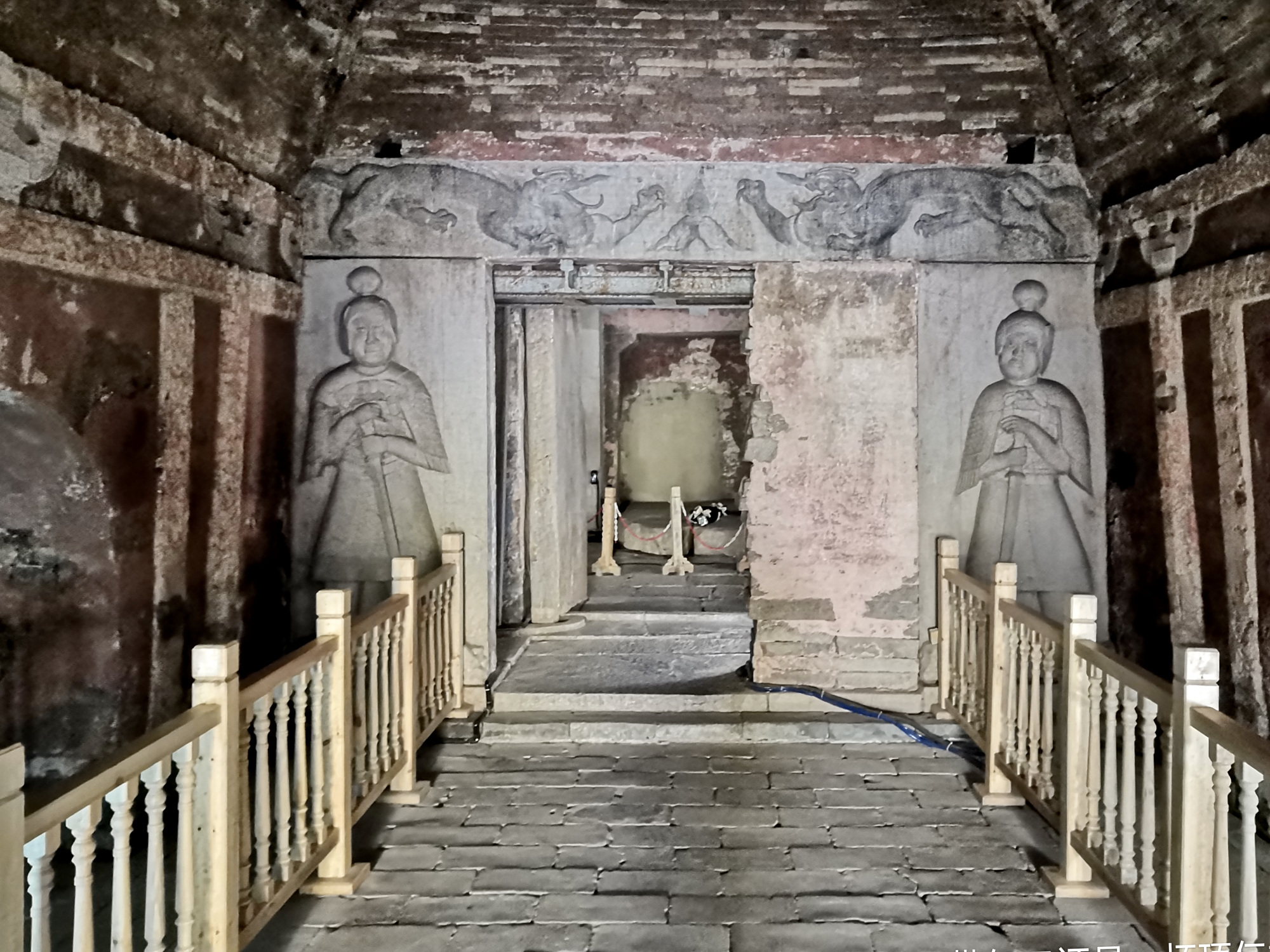 春花秋月何时了,六朝古都两座陵墓,演绎着唐诗最后的辉煌