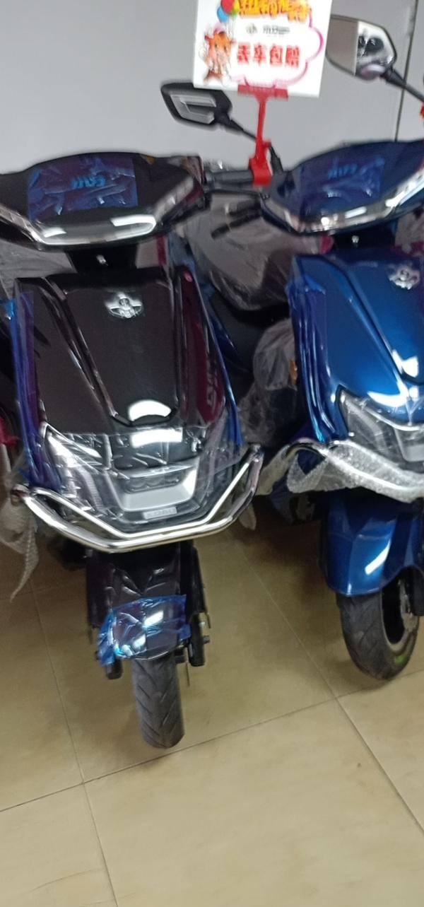 小刀电动车长征版威鹰