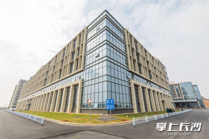 智能装备总部基地逐步投产,可孚医疗步入自研自产快车道