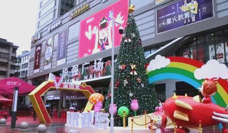 佛山新地标:华强广场的多元魅力体验