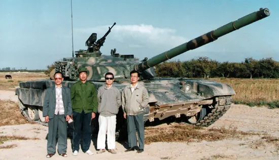 这位独臂总师说:打个平手有什么用啊,非得把它打掉!