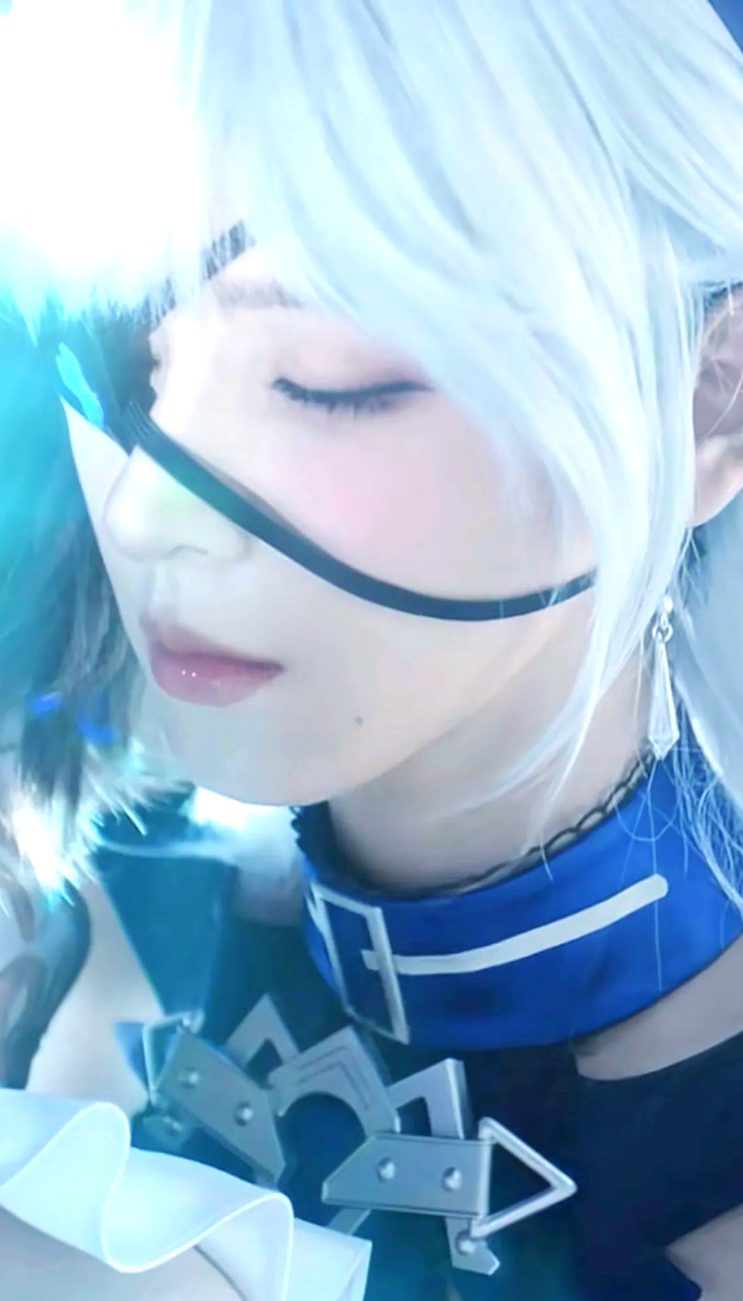 张予曦在《和平精英》cosplay中,多套造型惊艳亮相!