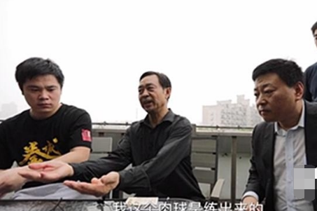 新京报澎湃新闻再次点名批判太极雷雷马保国:武林再没有"大师"