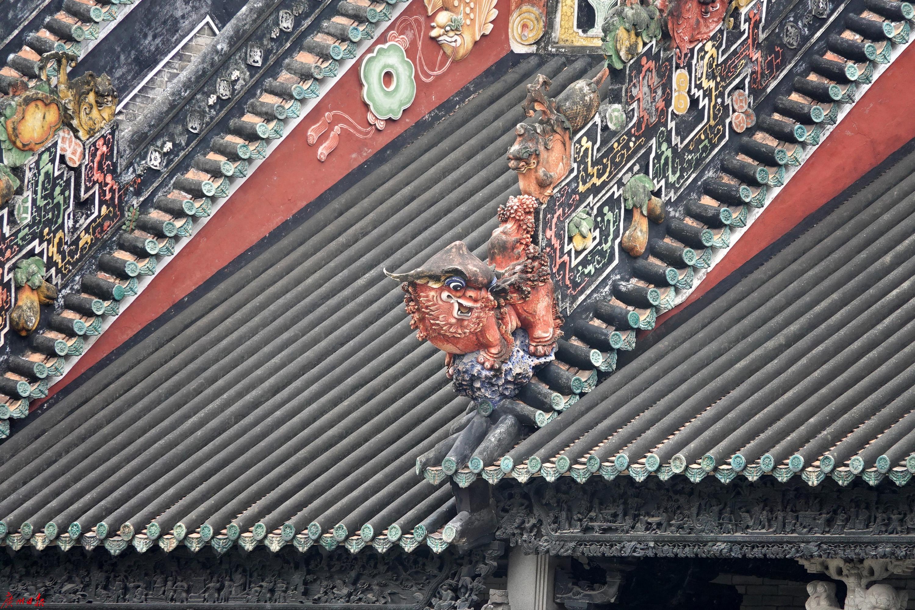 巧手筑岭南·古建守护人|瓦匠:瓦上四季,檐下人生