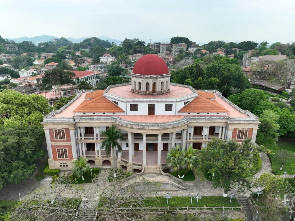 河北大学八卦楼图片