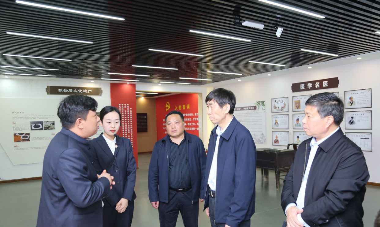 焦作市关工委主任秦海彬莅武调研