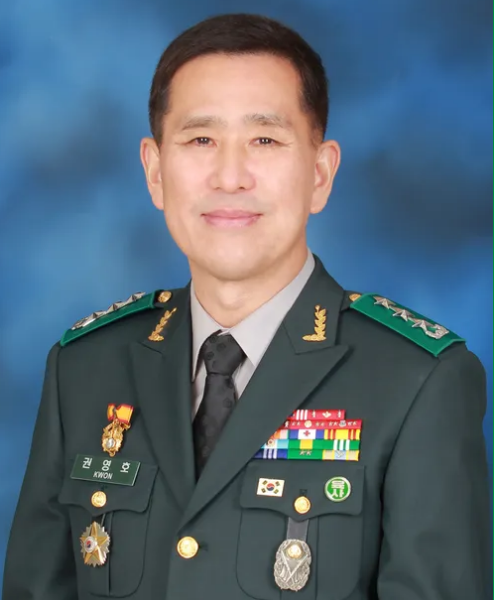 韩国军队现役上将和中将名单