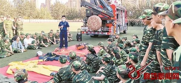 廊坊市第八中学举行应急疏散和救护演练