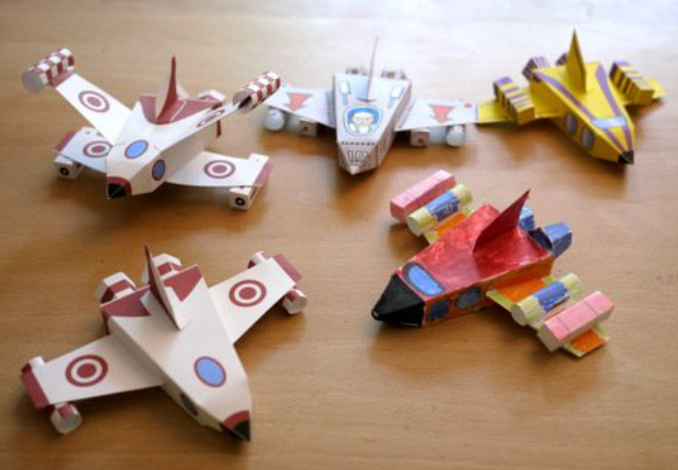用纸就能做的各种宇宙飞船,图纸已备好,大人小孩一起玩