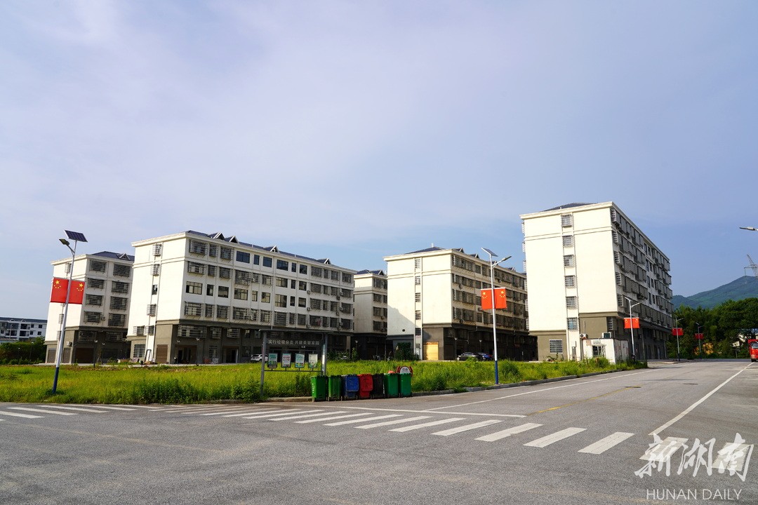 弼时镇:红色热土别样春