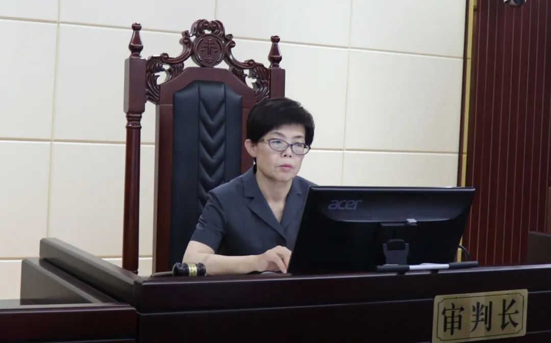 固原市中级人民法院开庭审理杨少清涉嫌受贿罪一案