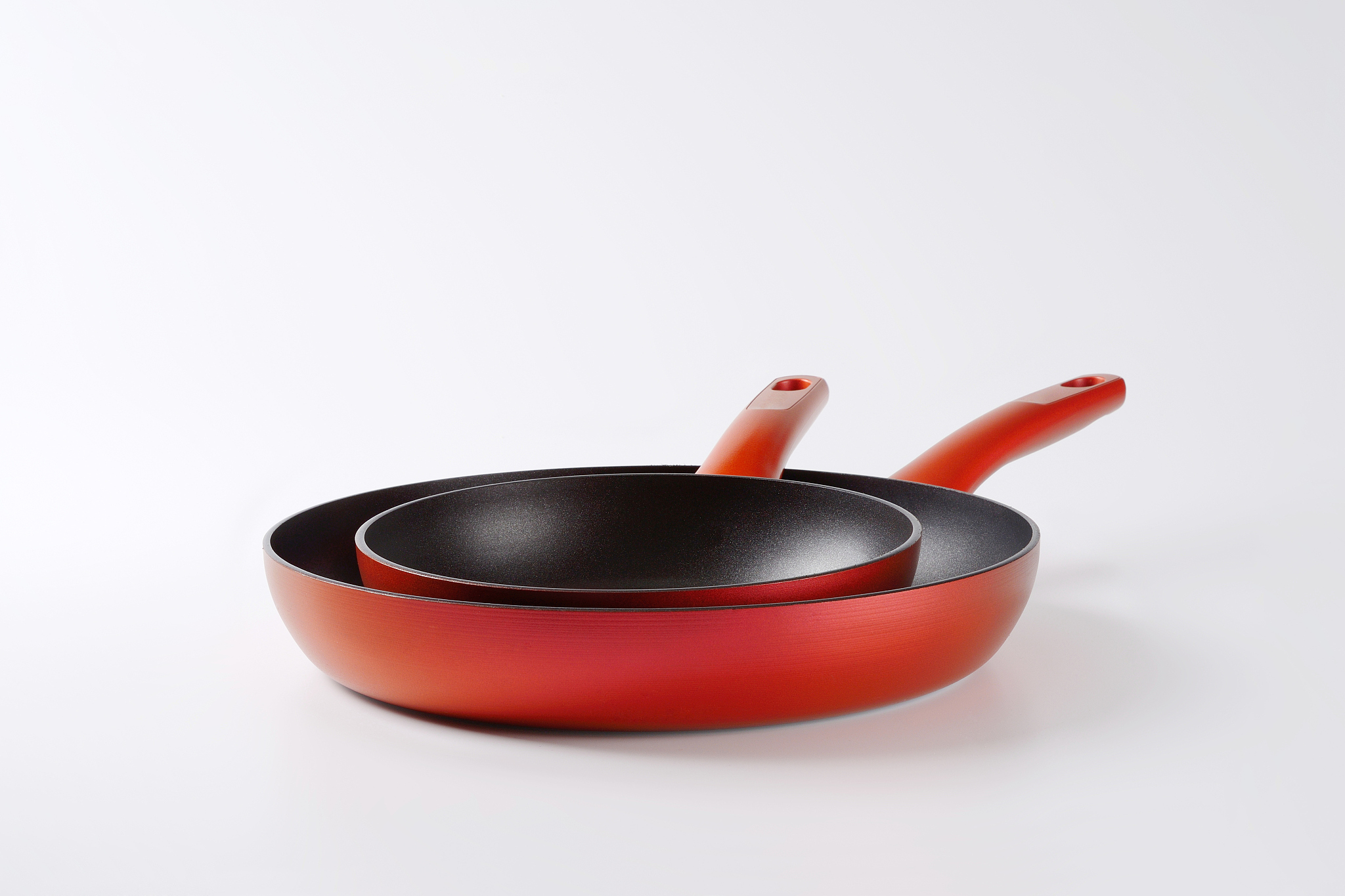 陶瓷釉不粘锅:烹饪神器,健康环保还省时!