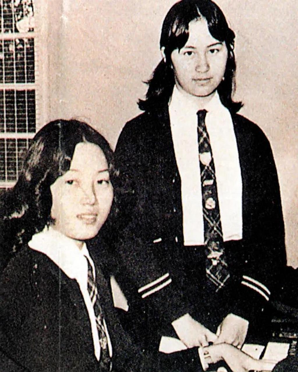 何超琼的小时候已经是小美人,何超琼遗传父母的高智商及极高工作能力