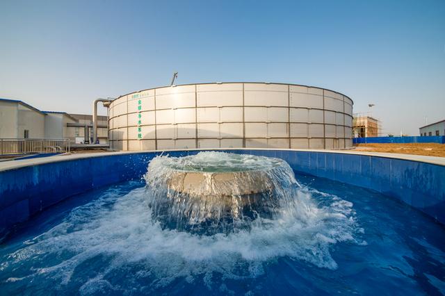 临沂机场南侧的日处理量10000吨的金锣净水系统(图片由金锣水务提供)