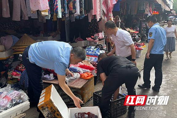南县青树嘴镇:市场规范齐用力 打造人居环境高颜值