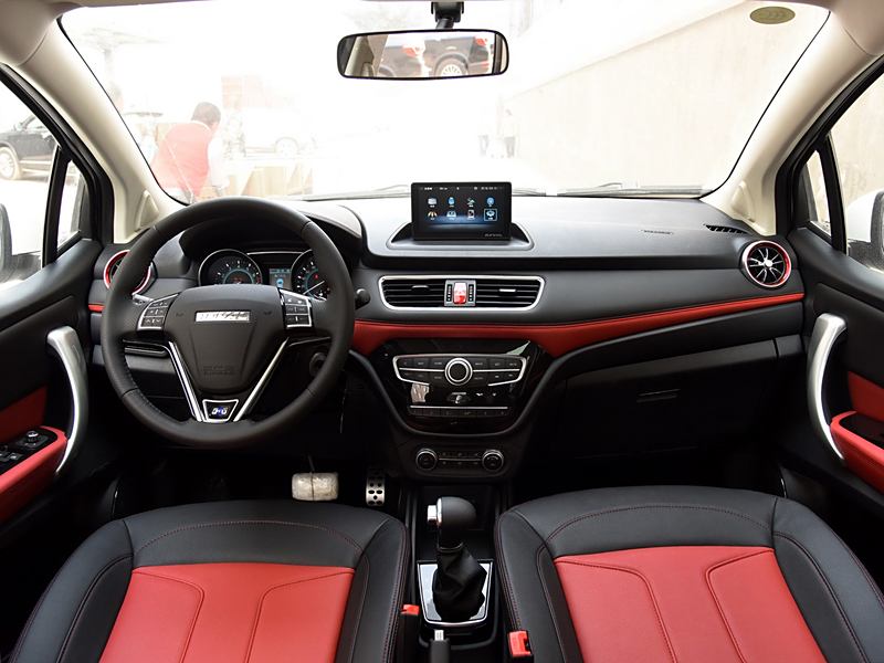 外观小改/内饰升级 实拍哈弗h1改款蓝标