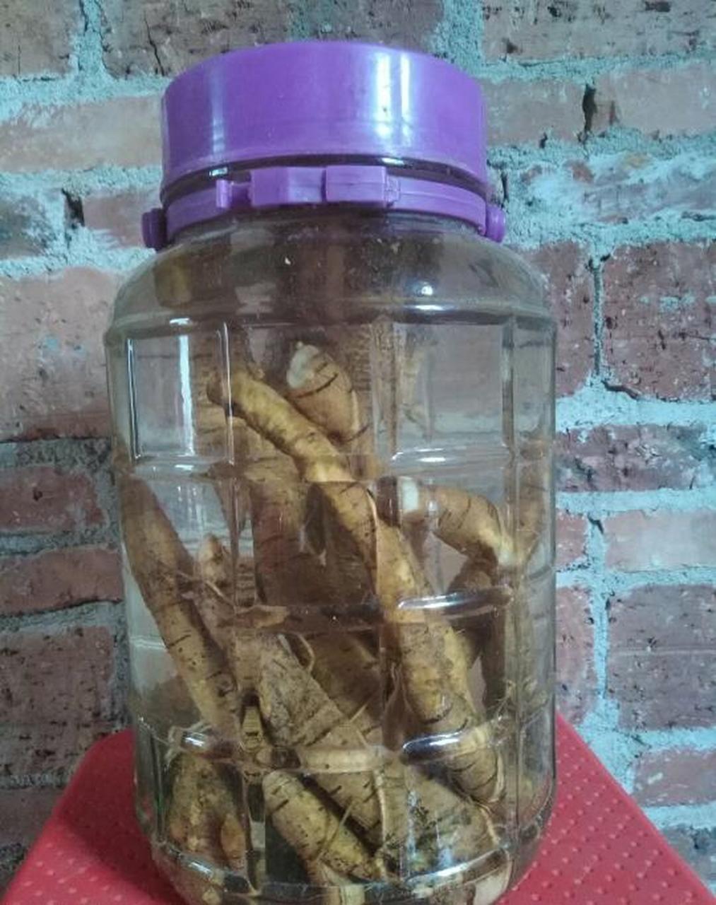 我今年58岁,我太太从她的姐妹那里听说,牛大力泡酒效果不错,于是她向