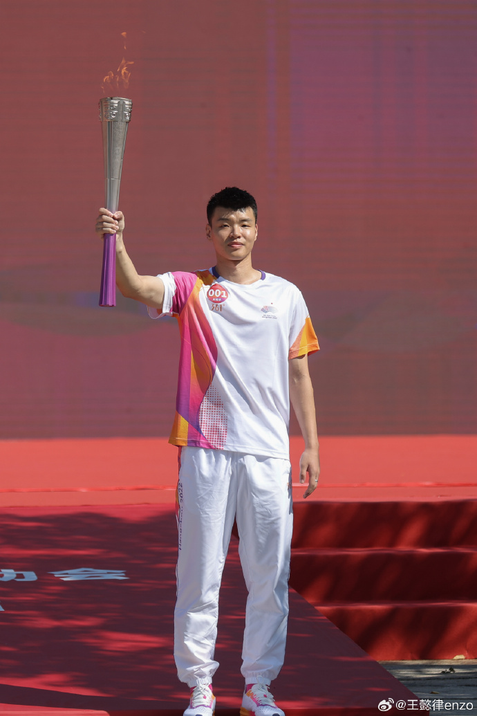 你好火炬手|火炬传递燃动体育精神,亚运盛会属于每一个人