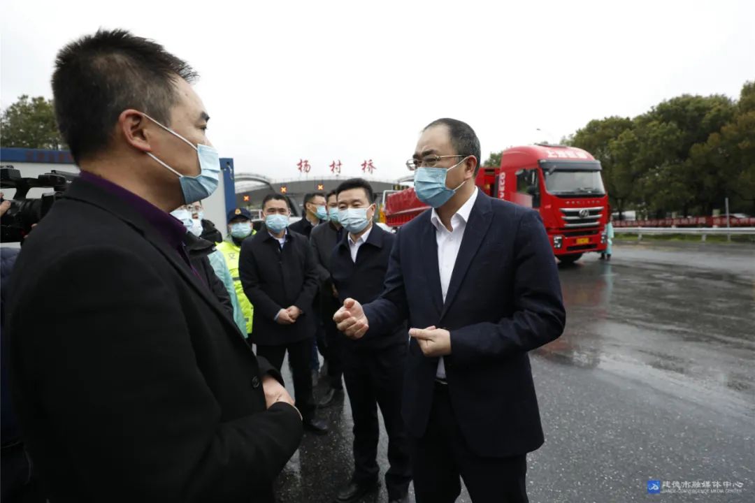 富永伟带队督导检查疫情防控相关工作