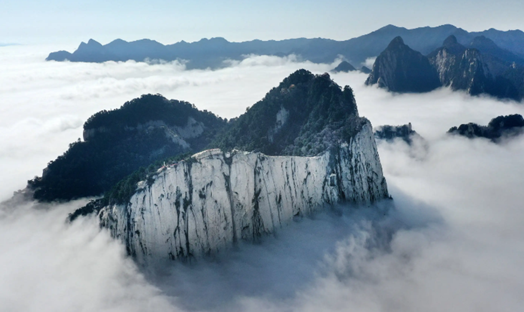 西岳华山在哪个省,海拔有多少米?