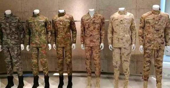 "蓝精灵"变身为"星空战士",换发新迷彩也是战斗力的提升