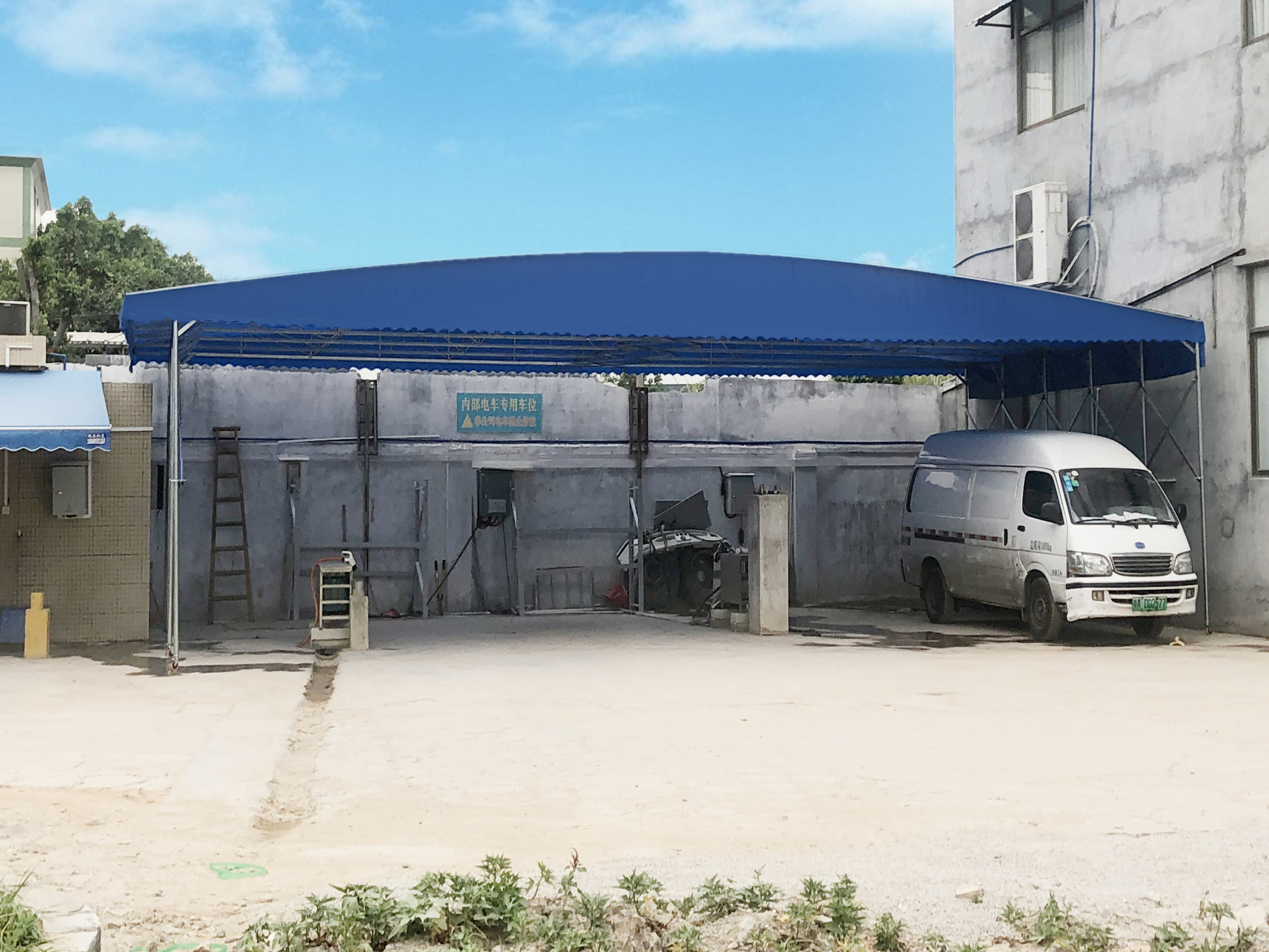 推拉雨篷遮阳棚伸缩式大型户外防雨移动折叠活动仓储蓬