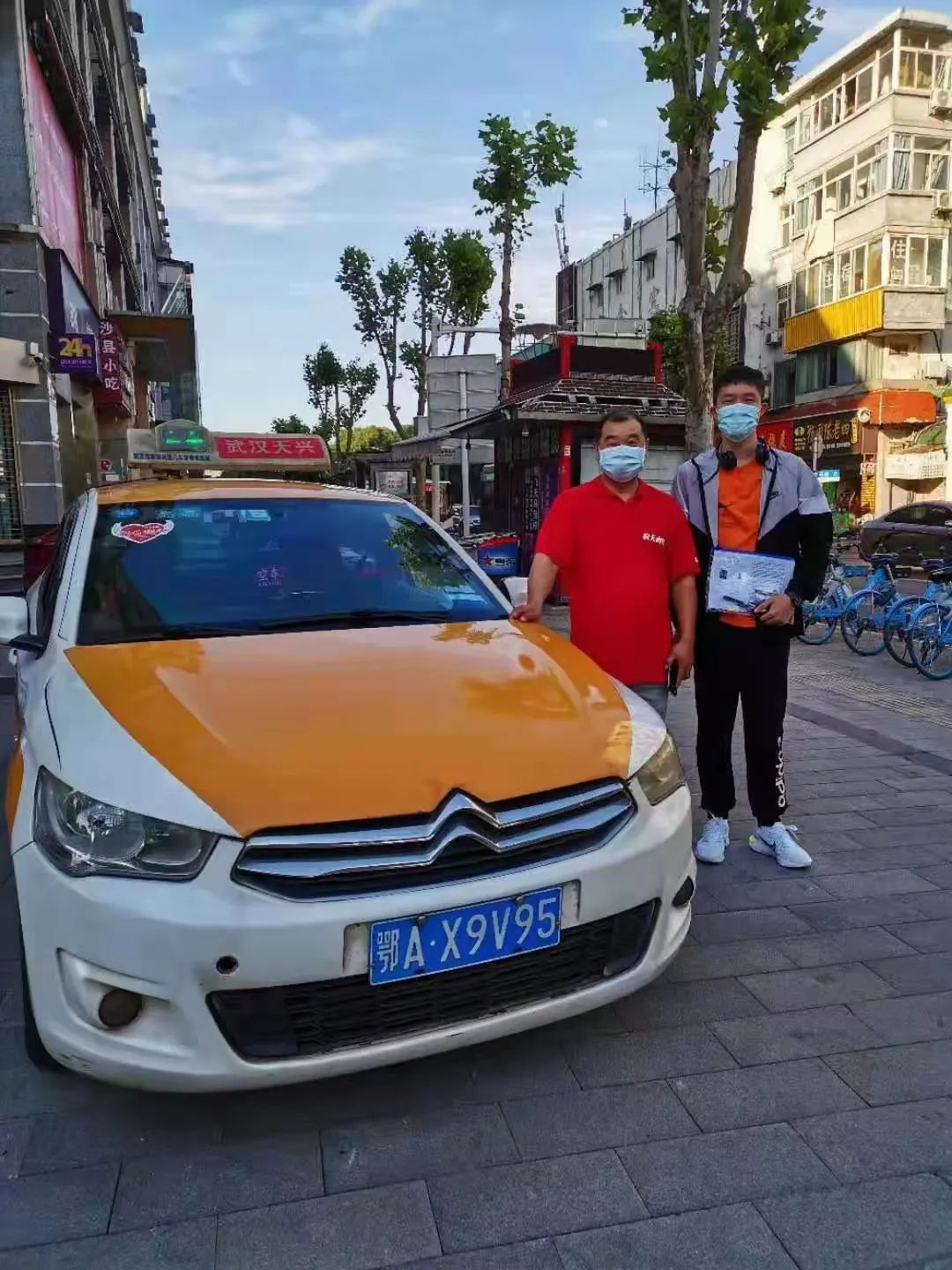 武汉出租车爱心送考十九载,点滴爱心汇聚全城大爱